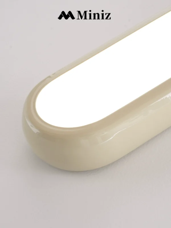 Cream-Style Ceiling Light (2025) - Image 3