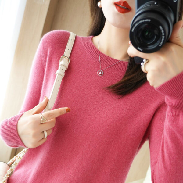 Korean Women's Short Round Neck Cashmere Sweater - Image 3